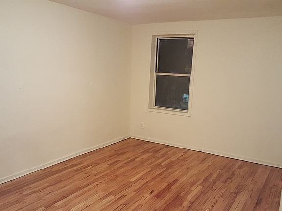 5th image of 3324 77th St #3E