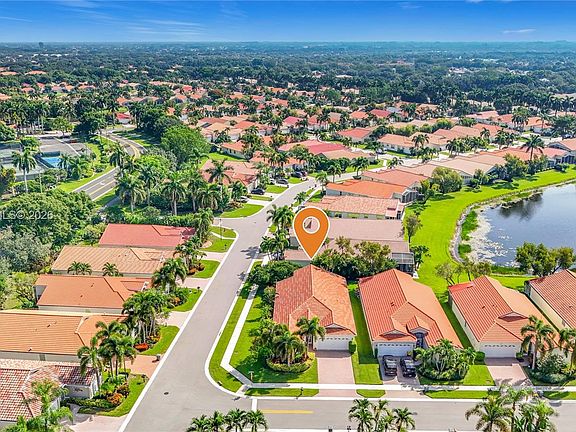 2nd image of 9786 Lemonwood Ct