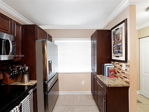 4th image of 14201 SW 120th Ct #8-13
