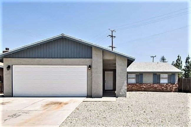1st image of 14968 Cliffrose Ct