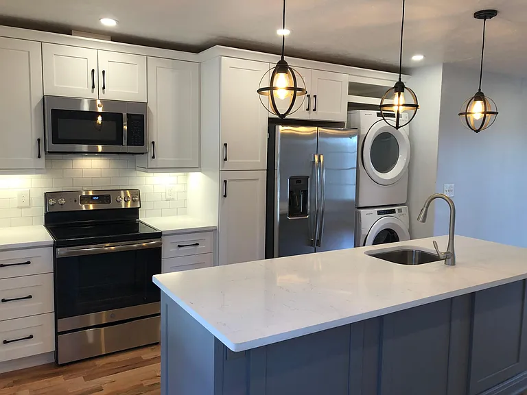 139 E Hill St #40 — Photo 3