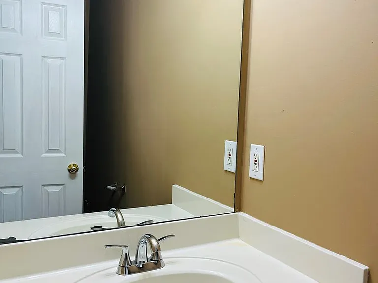 11-17 Jordan Rd — Photo 13