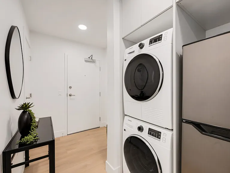 1124 Vancouver St — Photo 39
