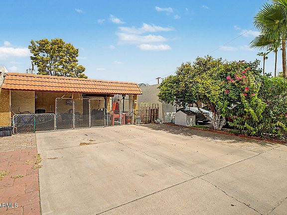 2nd image of 615 N HOBSON --