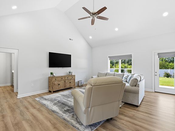5th image of 181 Spry Way