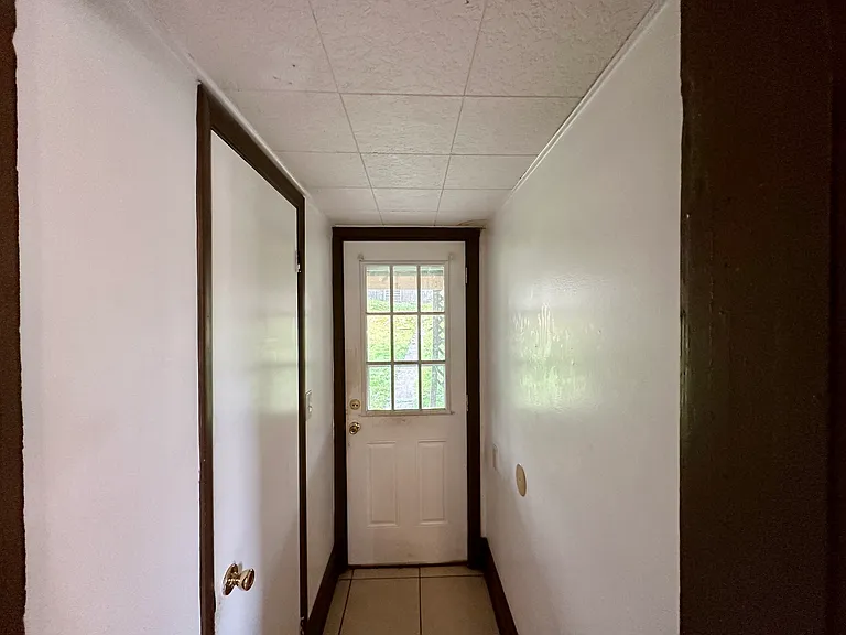 154 Elmwood St — Photo 8