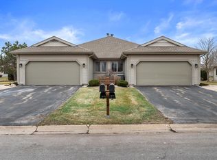 N81W17495 Shady Ln, Menomonee falls, WI