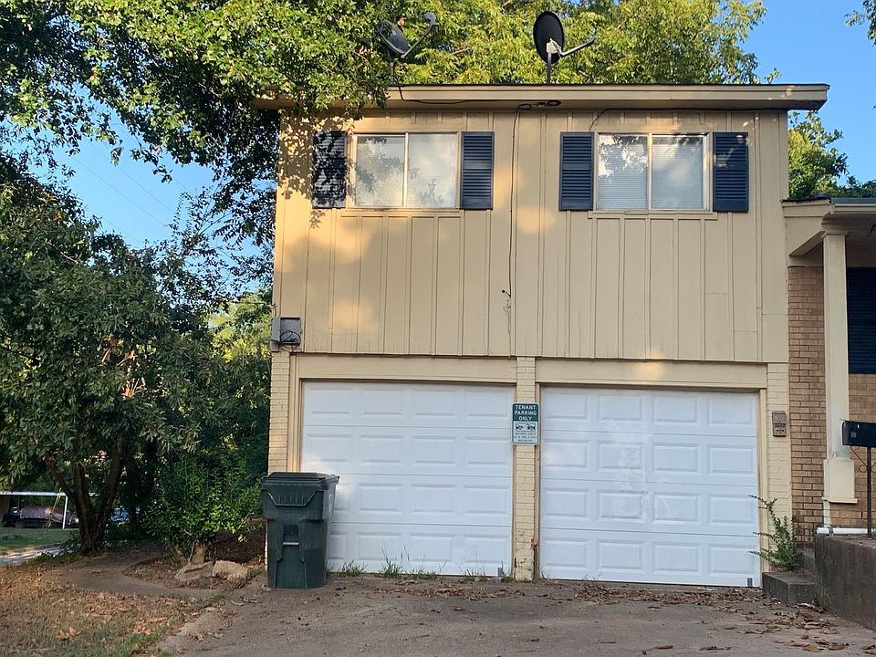 1st image of 1120 1/2 Carol Ln