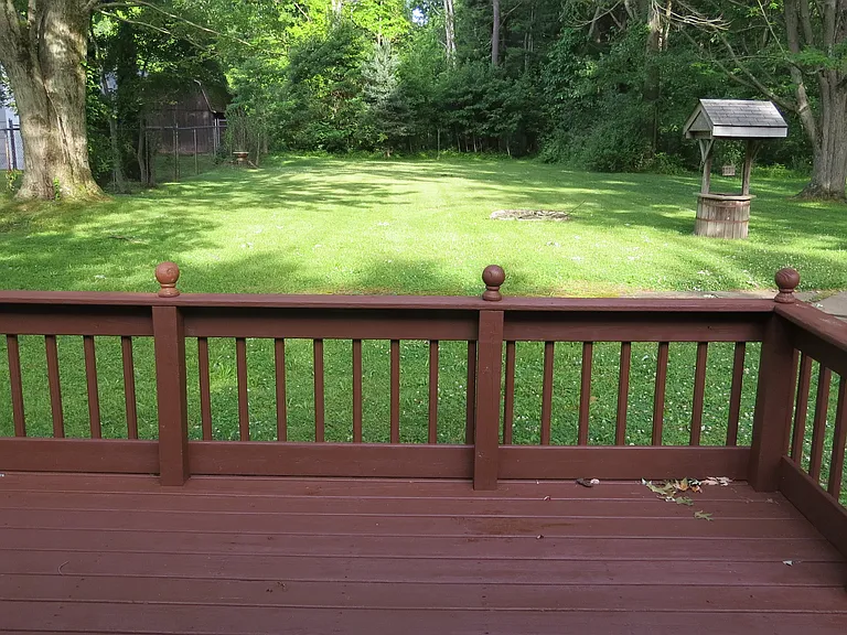 8190 Leavitt Rd — Photo 11