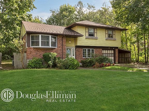 2nd image of 1 Bristol Ln