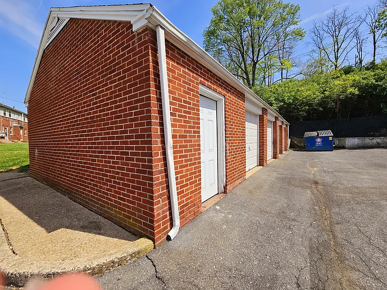 Wyomissing Gardens — Photo 8