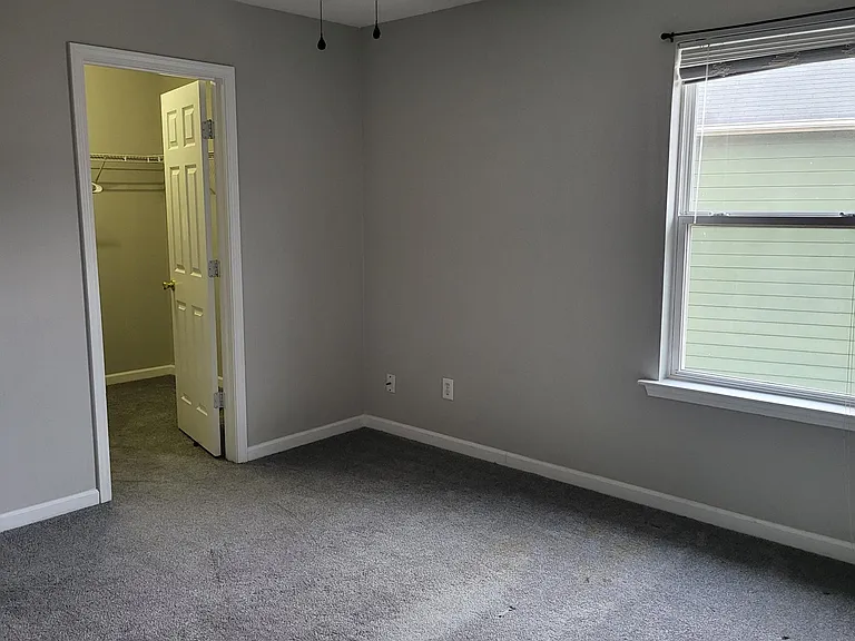 1113 Sparkling Cove Dr — Photo 35