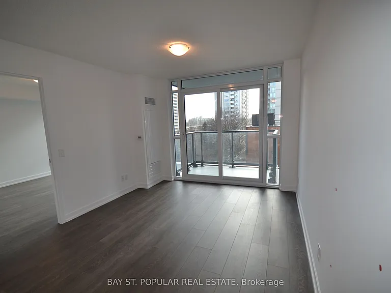 125 Redpath Ave #401 — Photo 7