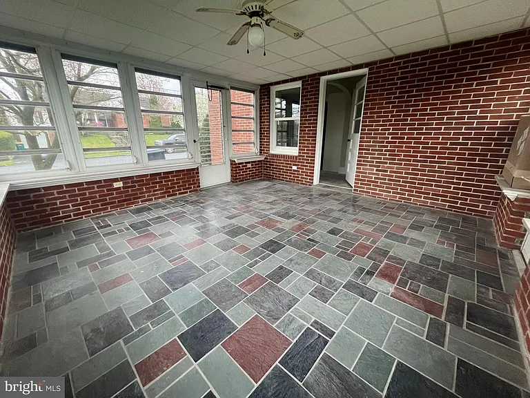 300 Harrison Ave — Photo 27