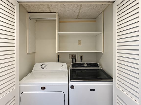 3rd image of 53 Angleside Rd APT 2