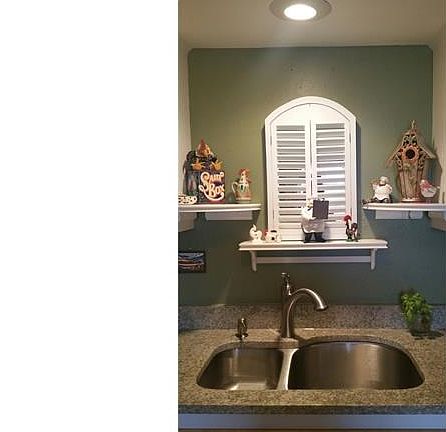 Kitchen sink area