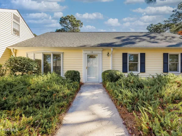 12 Village Green Circle #12, Southern Pines, NC 28387