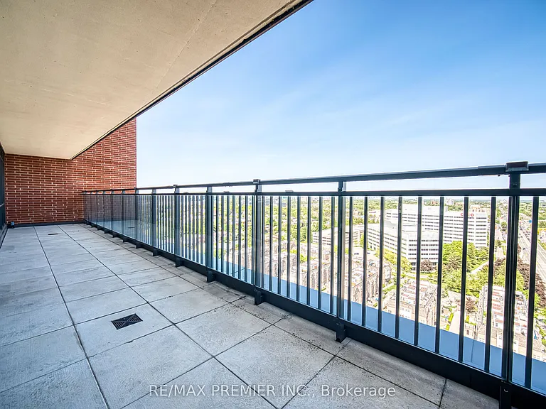 800 Lawrence Ave W #2013 — Photo 29
