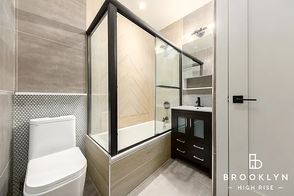 Rented by Brooklyn High Rise LLC | media 7