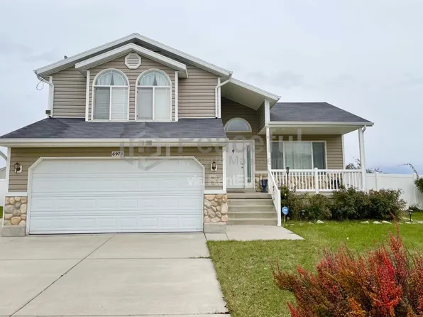 6975 S Kokopelli Ct, West Jordan, UT 84081