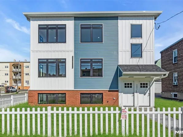 281 Maple St, Kearny, NJ 07032