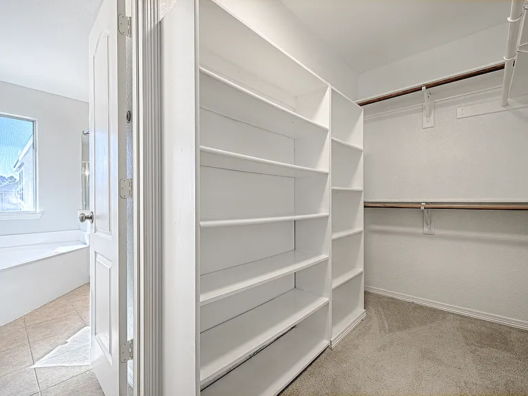 8124 Jolie Dr — Photo 16