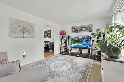 3 bed, 1560 sqft, $2,650 — Photo 3