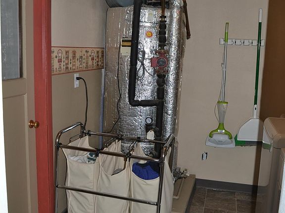 Updated laundry room 2011