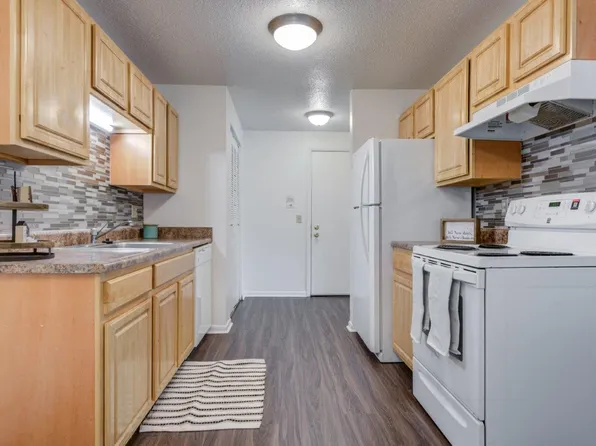 Henrietta Highlands Apartment Homes