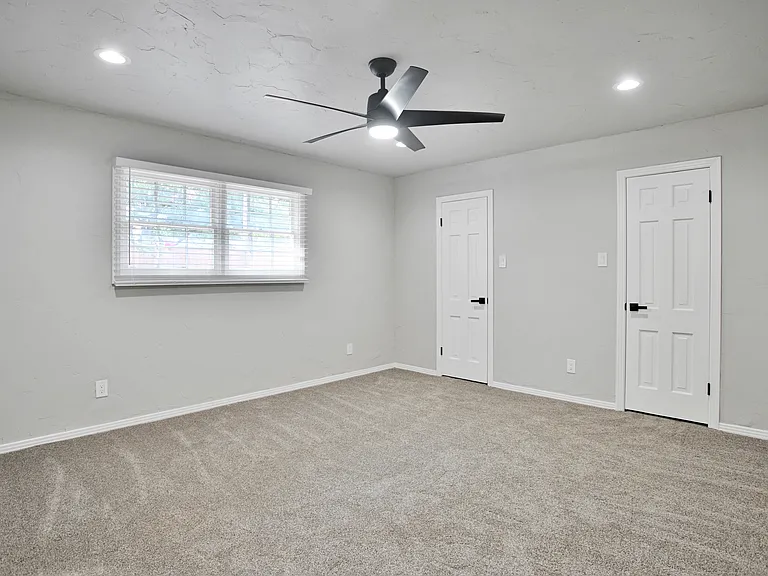 3811 63rd Dr — Photo 18