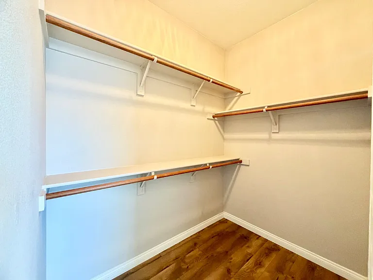 8917 Waltzing Waters Ct — Photo 27
