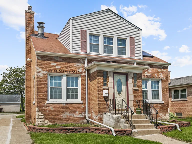 14336 S Harrison Ave — Photo 1
