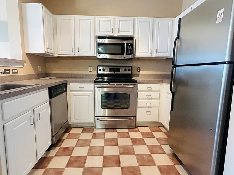 903 Providence Pl #423 — Photo 10