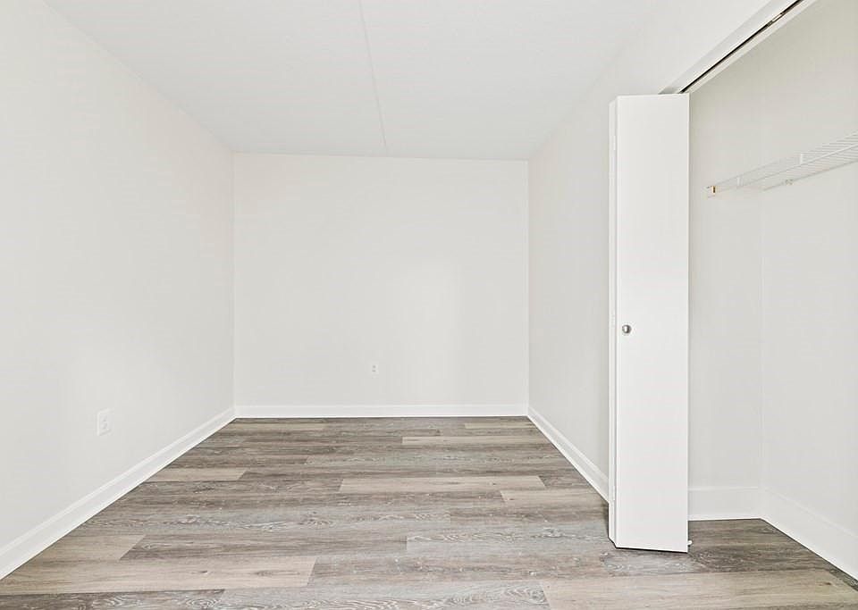 2nd image of 224 Main St #6