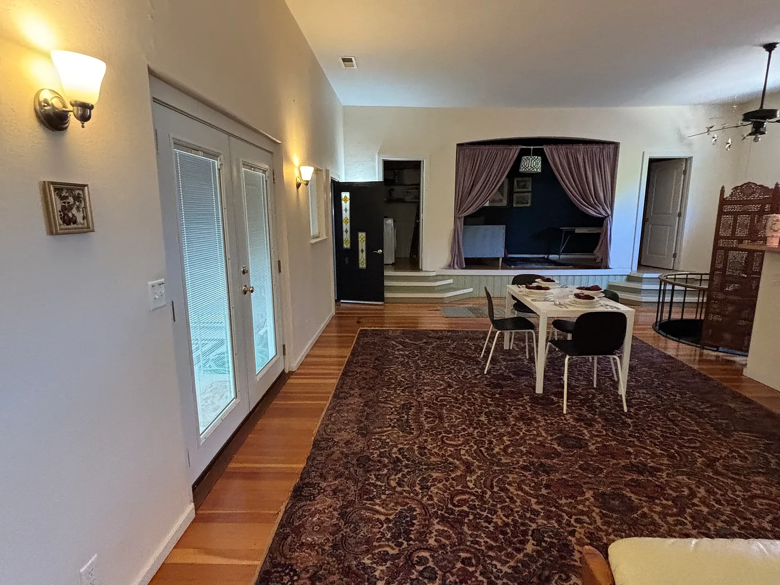 2 bed, 1216 sqft, $1,895 — Photo 4