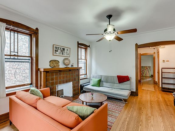 2nd image of 1036 N Oakley Blvd