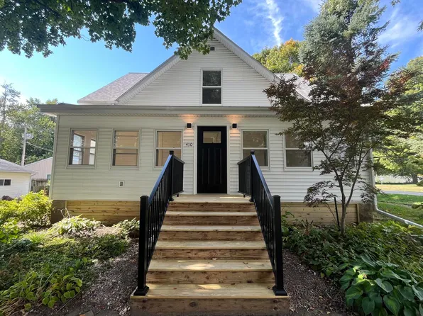 410 N Main St, Le Roy, IL 61752