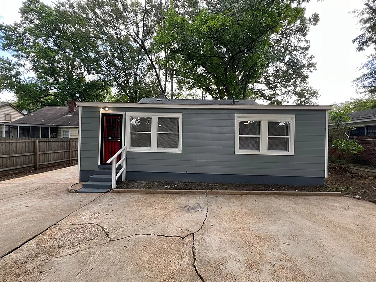505 Haynes St — Photo 2
