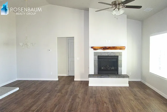 1933 Atlantic Ave — Photo 5