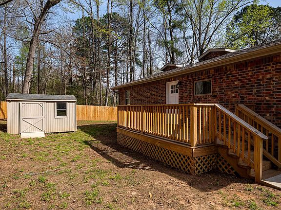 3rd image of 3 Grassy Lake Rd