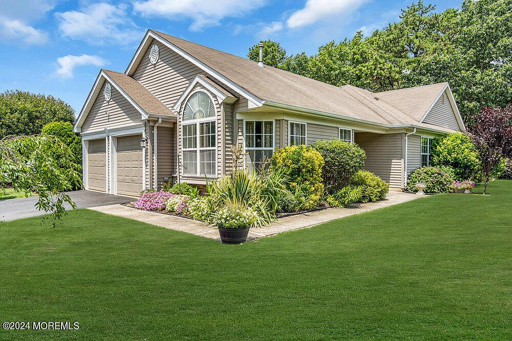 15 Oakmont Road, Lakewood, NJ 08701 Zillow