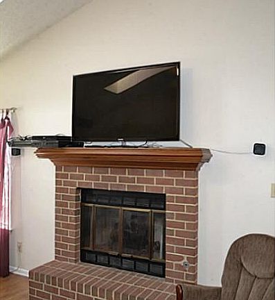 5th image of 900 Dwyer Ct