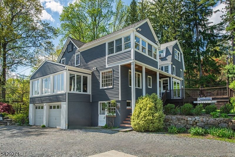 1st image of 61 Tingley Rd