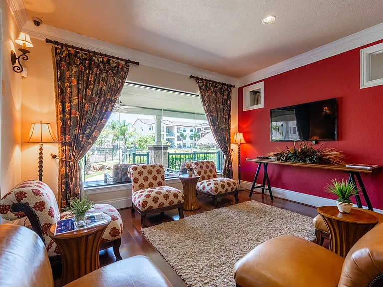 Plantation Apartments — Photo 27