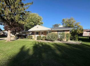 518 Pensacola Dr, Bay City, MI 48708