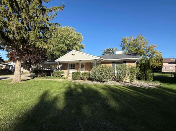 518 Pensacola Dr, Bay City, MI 48708