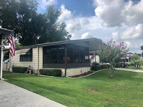 3rd image of 647 Cedar Ln