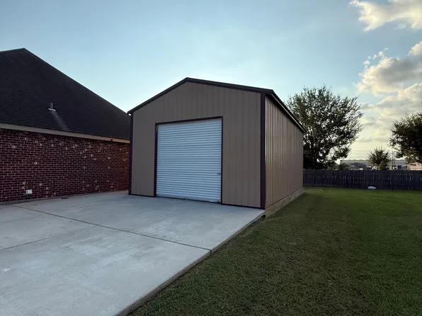 145 Belle Isle Dr, Thibodaux, LA 70301