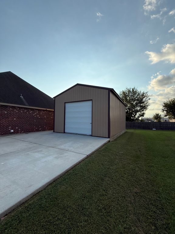 145 Belle Isle Dr - Property Image