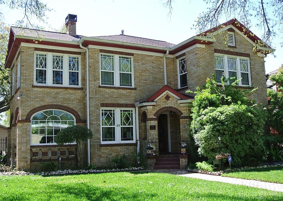 1st image of 18 Cedar Lawn Cir